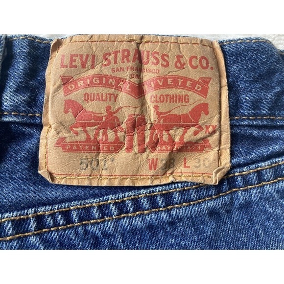 Levi's Mens 501 Jeans Button Fly Blue Medium Wash Straight Leg Mid Rise Sz 38x30 - Picture 6 of 8